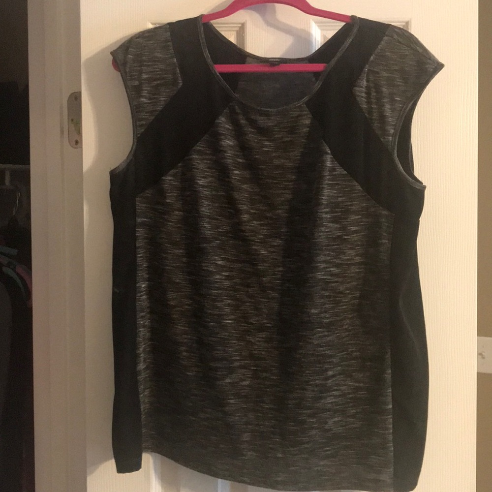 Mossimo top.